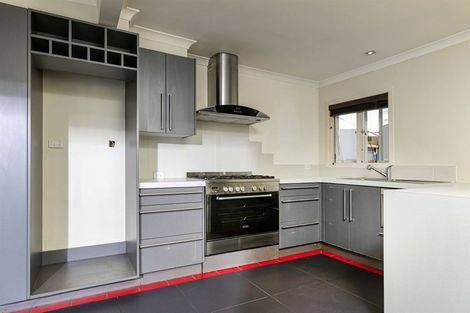 Photo of property in 14 Isobel Road, Greenhithe, Auckland, 0632