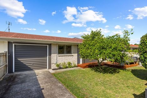 Photo of property in 2/59 Hatton Road, Orewa, 0931
