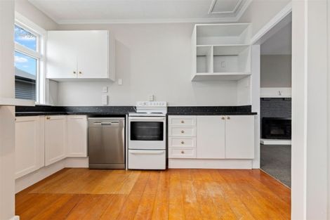 Photo of property in 11 Spring Grove Street, Spreydon, Christchurch, 8024