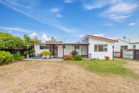 Photo of property in 45 Marina Terrace, Kinloch, Taupo, 3377