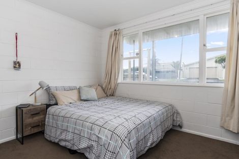 Photo of property in 22 Karewa Parade, Papamoa Beach, Papamoa, 3118