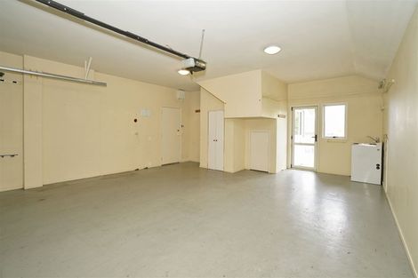 Photo of property in 112u4 Clarence Street, Hamilton Lake, Hamilton, 3204