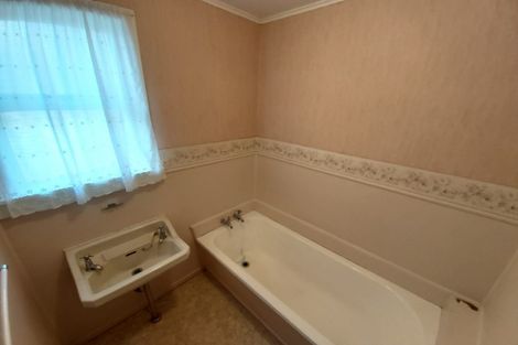 Photo of property in 6 Murray Avenue, Hawera, 4610