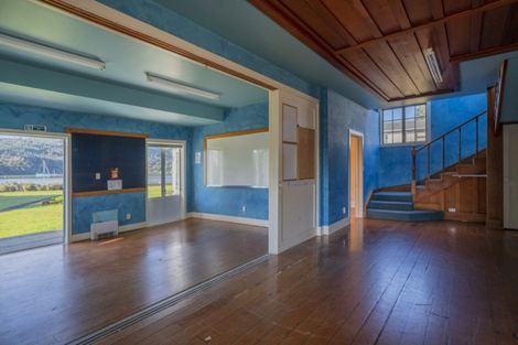 Photo of property in 21 Robinson Road, Whitianga, 3510
