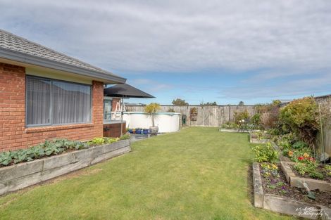 Photo of property in 19 Kelso Grove, Kelson, Lower Hutt, 5010