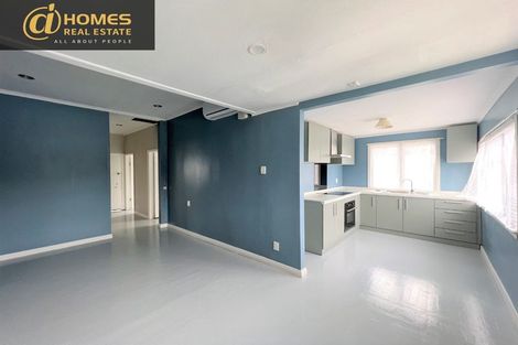 Photo of property in 13 Lavelle Road, Henderson, Auckland, 0612
