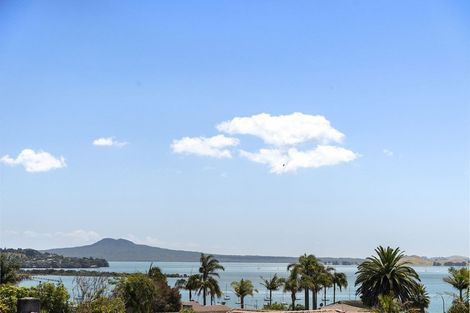 Photo of property in 1/10 Coquille Place, Half Moon Bay, Auckland, 2012