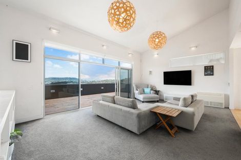 Photo of property in 4 Kastos Way, Strathmore Park, Wellington, 6022