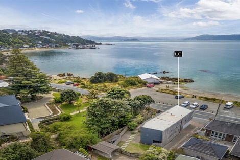 Photo of property in 87 Marine Parade, Seatoun, Wellington, 6022