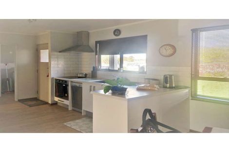Photo of property in 7 Leeton Drive, Waipukurau, 4200
