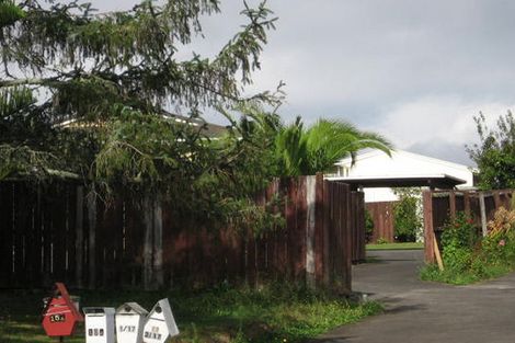 Photo of property in 1/17 Ashbourne Place, Glendene, Auckland, 0602
