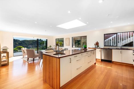Photo of property in 22 Sailmaker Close, Whitby, Porirua, 5024