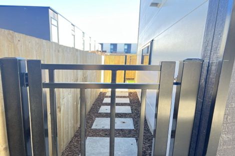 Photo of property in 8b/5 Taramea Place, Addington, Christchurch, 8024