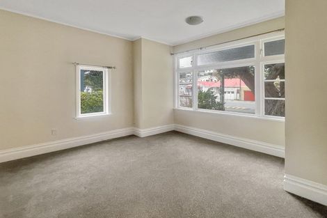 Photo of property in 108 The Parade, Island Bay, Wellington, 6023