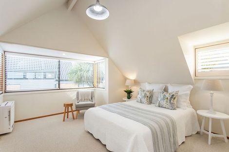 Photo of property in 114b Memorial Avenue, Burnside, Christchurch, 8053
