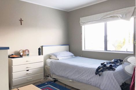 Photo of property in 8a Spring Grove, Henderson, Auckland, 0612