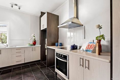 Photo of property in 26a Chedworth Drive, Glenfield, Auckland, 0629