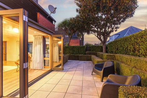 Photo of property in 114b Memorial Avenue, Burnside, Christchurch, 8053