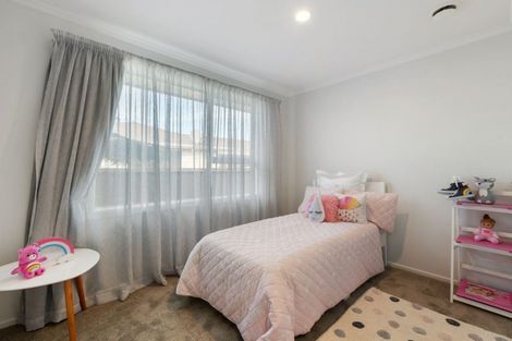 Photo of property in 14 Dunluce Place, Hornby, Christchurch, 8042