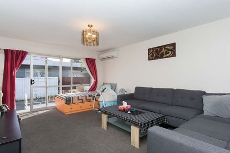 Photo of property in 2/345 Worcester Street, Linwood, Christchurch, 8011