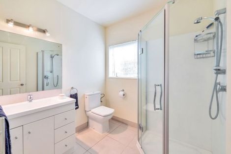 Photo of property in 17 Crestview Place, Browns Bay, Auckland, 0630
