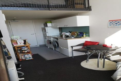 Photo of property in Urbane Apartments, 45/29 Webb Street, Mount Cook, Wellington, 6011