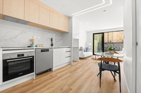 Photo of property in 48 Kapuka Road, Mangere Bridge, Auckland, 2022