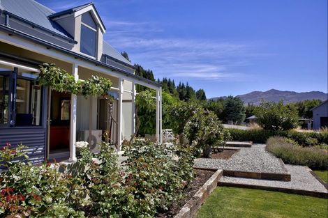 Photo of property in 7 Gretton Way, Lower Shotover, Queenstown, 9371