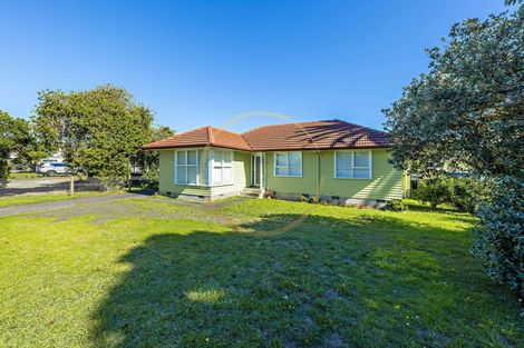 Photo of property in 495 Massey Road, Mangere, Auckland, 2022