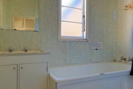 Photo of property in 50 Mahia Avenue, Wairoa, 4108