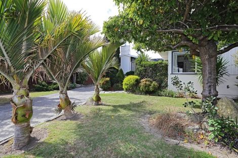Photo of property in 2 Holyrood Street, Taradale, Napier, 4112