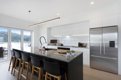 Photo of property in 74u2 Jubilee Road, Khandallah, Wellington, 6035