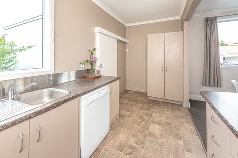 Photo of property in 16 Kawakawa Street, Whanganui East, Whanganui, 4500