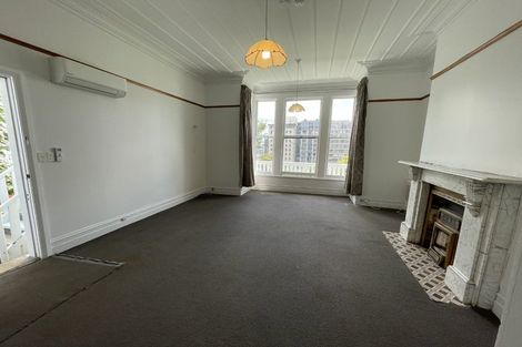 Photo of property in 16a Clifton Terrace, Kelburn, Wellington, 6012
