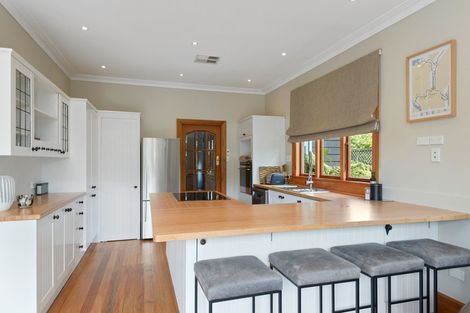 Photo of property in 4 Claxton Place, Saint Martins, Christchurch, 8022