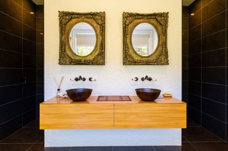 Photo of property in Riverton, 175 Lane Road, Havelock North, 4130