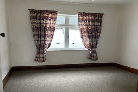 Photo of property in 76 Mitchell Street, Brooklyn, Wellington, 6021