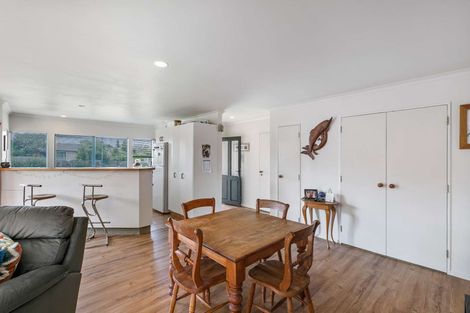 Photo of property in 8 Checketts Place, Papamoa Beach, Papamoa, 3118