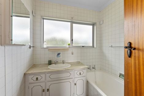 Photo of property in 6 Lindale Grove, Waikanae Beach, Waikanae, 5036