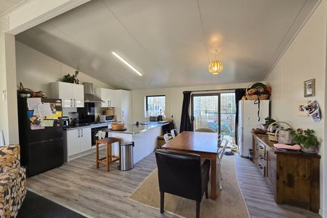 Photo of property in 90 Dimock Street, Titahi Bay, Porirua, 5022