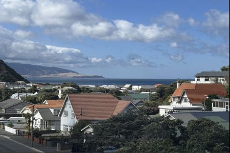 Photo of property in 34a Severn Street, Island Bay, Wellington, 6023