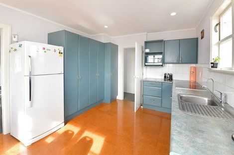 Photo of property in 290 Shanks Road, Helensville, 0875