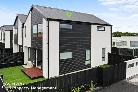 Photo of property in 67a Royal Crescent, Saint Kilda, Dunedin, 9012