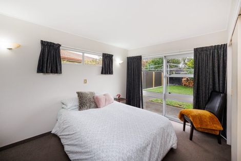 Photo of property in 52 Kentucky Way, Awapuni, Palmerston North, 4412