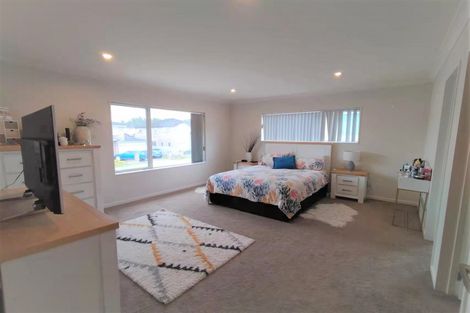 Photo of property in 69 Castlederg Drive, Flat Bush, Auckland, 2019