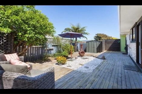 Photo of property in 2/28 Seaspray Drive, Mount Maunganui, 3116