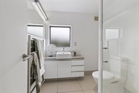 Photo of property in 17 Saddleback Grove, Karori, Wellington, 6012