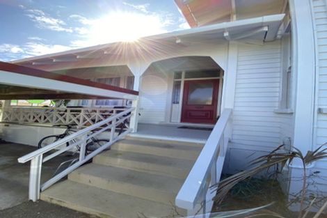 Photo of property in 14 Shoal Bay Road, Devonport, Auckland, 0624