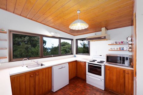 Photo of property in 1/7 Alston Avenue, Kelston, Auckland, 0602
