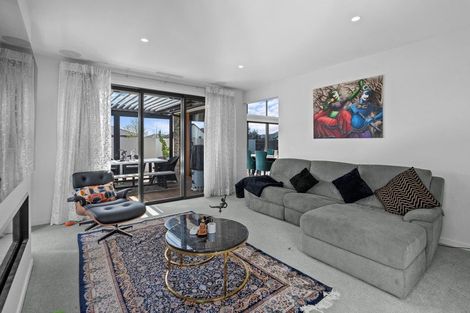 Photo of property in 34 Evelyn Crescent, Marshland, Christchurch, 8083